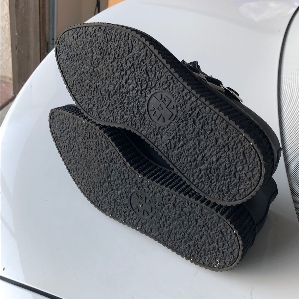 T.U.K Black Creeper Shoes with 3 buckle newer conditions unisex men’s 6/8womens - Picture 8 of 13